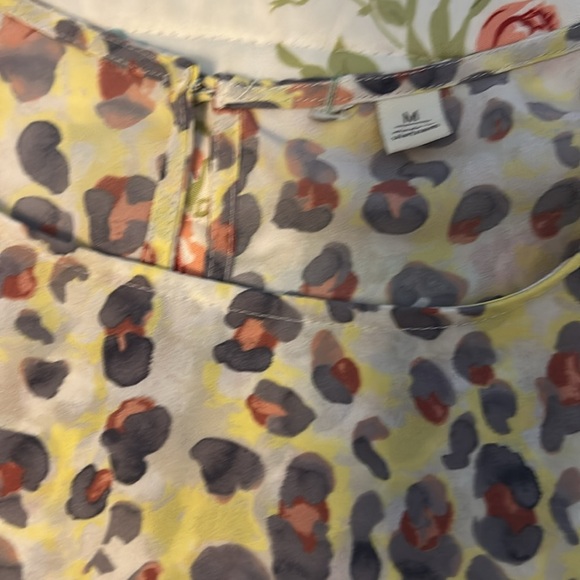 Bundle of Women’s Tops/shirts Size Medium - Picture 10 of 16